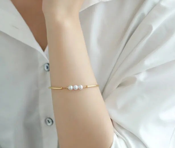 AAA+ 7mm Akoya Pearl Strand Bangles - 18K Yellow Gold Etsy