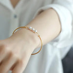 AAA+ 7mm Akoya Pearl Strand Bangles - 18K Yellow Gold Etsy