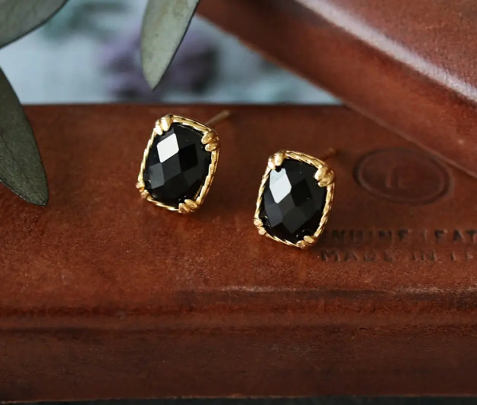 Natural Black Onyx Ring Handmade 18K Solid Yellow Gold Ring, Gift for Her, Anniversary Gift Idea, Retro Fine Jewelry - LaCorserArtJewelry