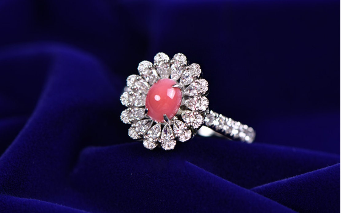 1.41Carat Queen Conch Pearl & White Diamond Ring 18K White Gold Flower Ring, Pearls Strombus Gigas, Engagement Ring Etsy