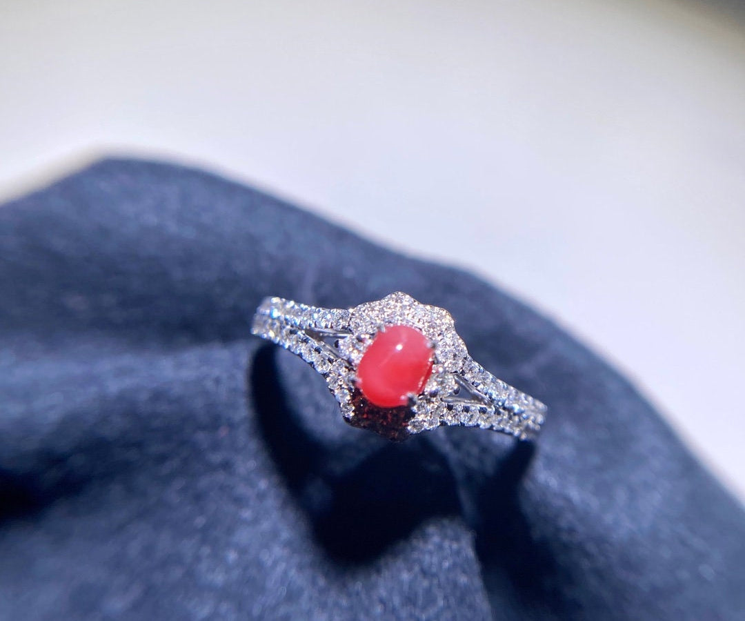 Queen Conch Pearl & White Diamond Ring (Customize), 18K White Gold Engagement Ring, Pearls Strombus Gigas, Halo Setting Ring Etsy