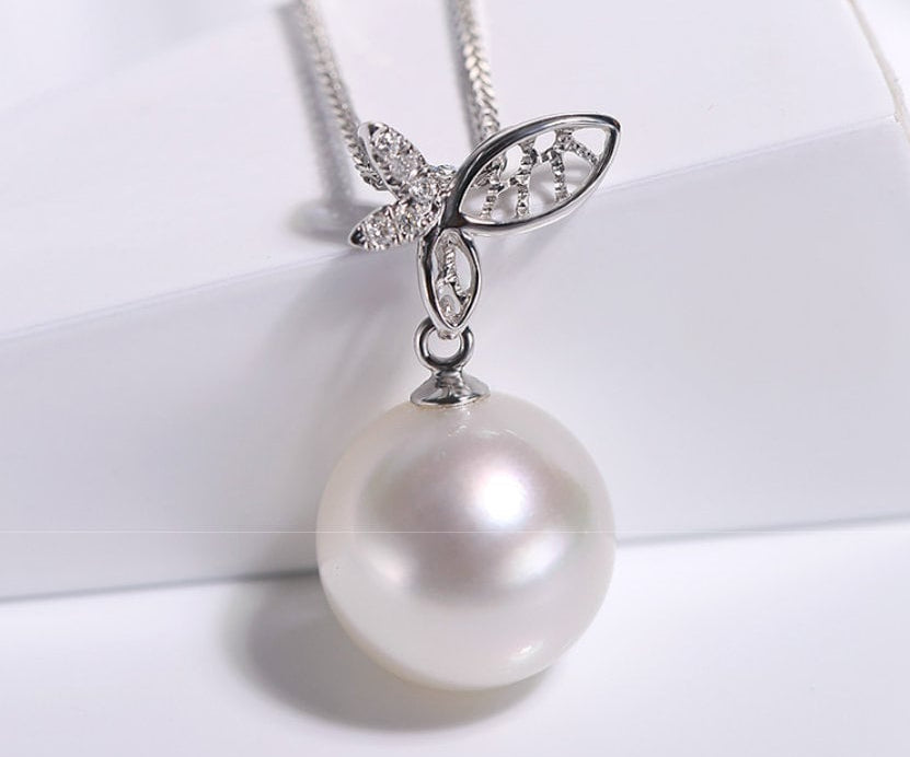 Butterfly with Natural South Sea White Pearl & White Diamond Necklace, 18K Solid White Gold Hollow Out Necklace, Gift Idea for Mom Etsy
