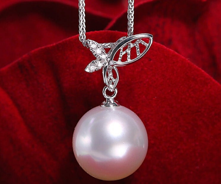 Butterfly with Natural South Sea White Pearl & White Diamond Necklace, 18K Solid White Gold Hollow Out Necklace, Gift Idea for Mom Etsy