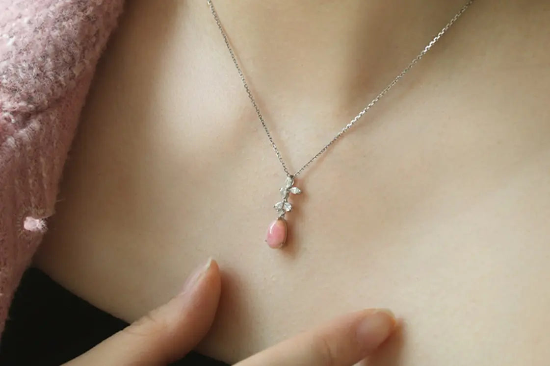 Queen Conch Pearl Necklace - 1.74ct with White Diamonds in 18K White Gold Etsy
