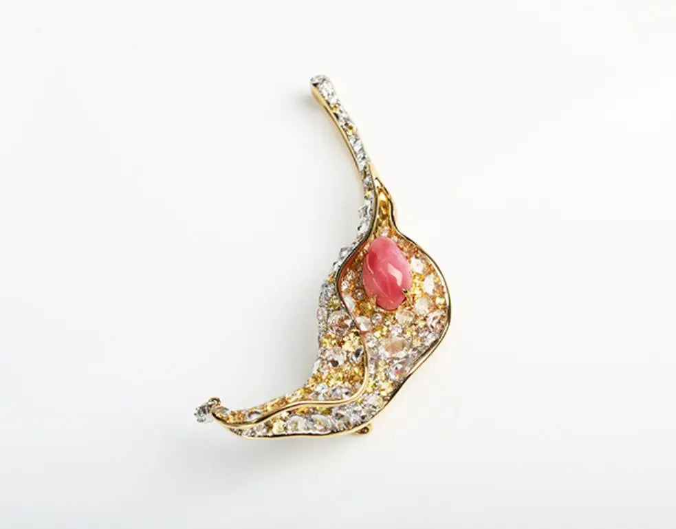 Alocasia 18K Brooch with 2.49Ct Queen Conch Pearl, 18k Solid Yellow Gold Brooch, Natural Queen Conch Pearl, White Sappihre Gold Brooch Etsy