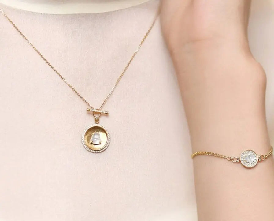 Calabash Shape Jade 18k Gold Disc Necklace Bracelet, Carved Brush Diamonds Necklace, Matte Finish Necklace - LaCorserArtJewelry